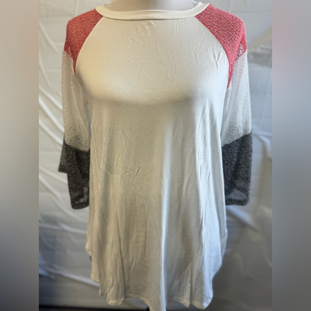 Women’s NWT P&Rose Top Size Small. Great‎ Boutique Brand